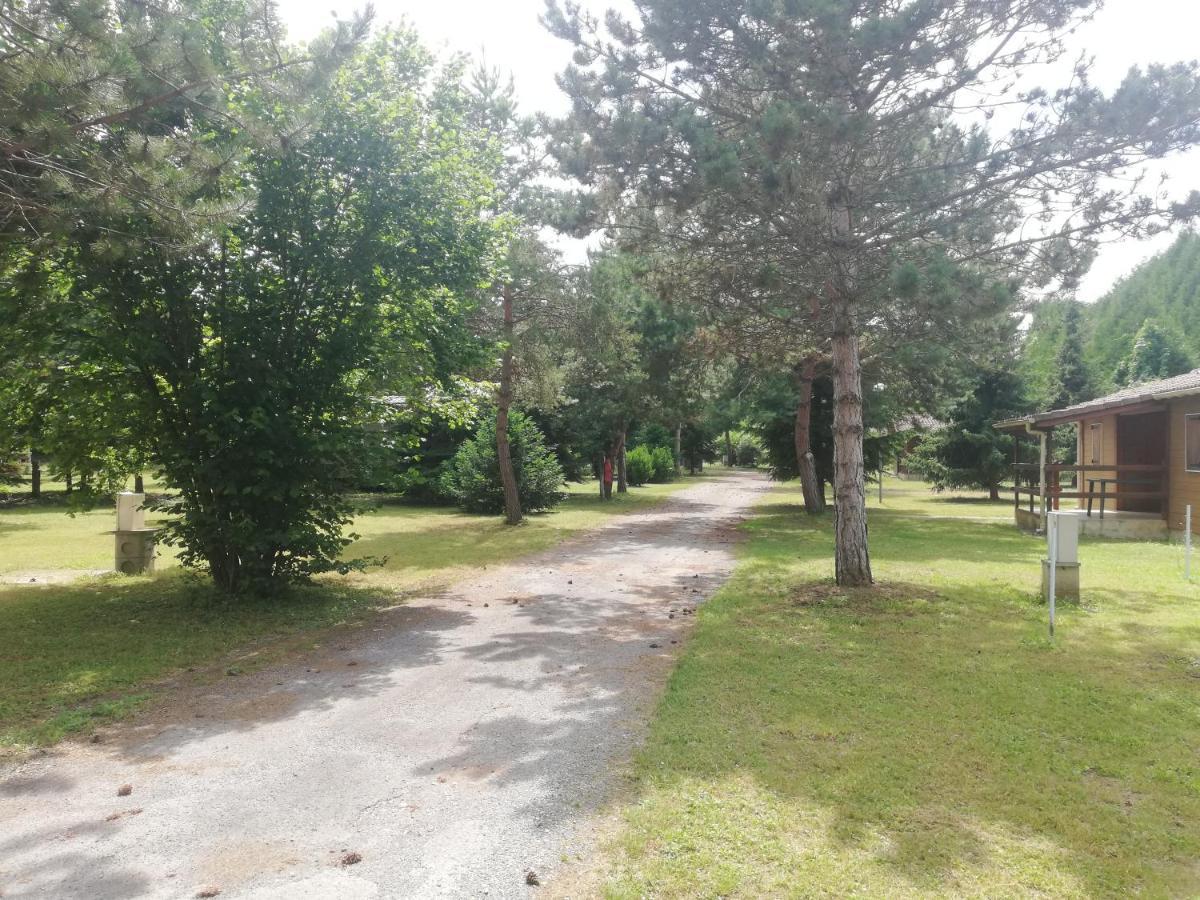 Au Soleil de Picardie Presles-et-Boves Exterior foto